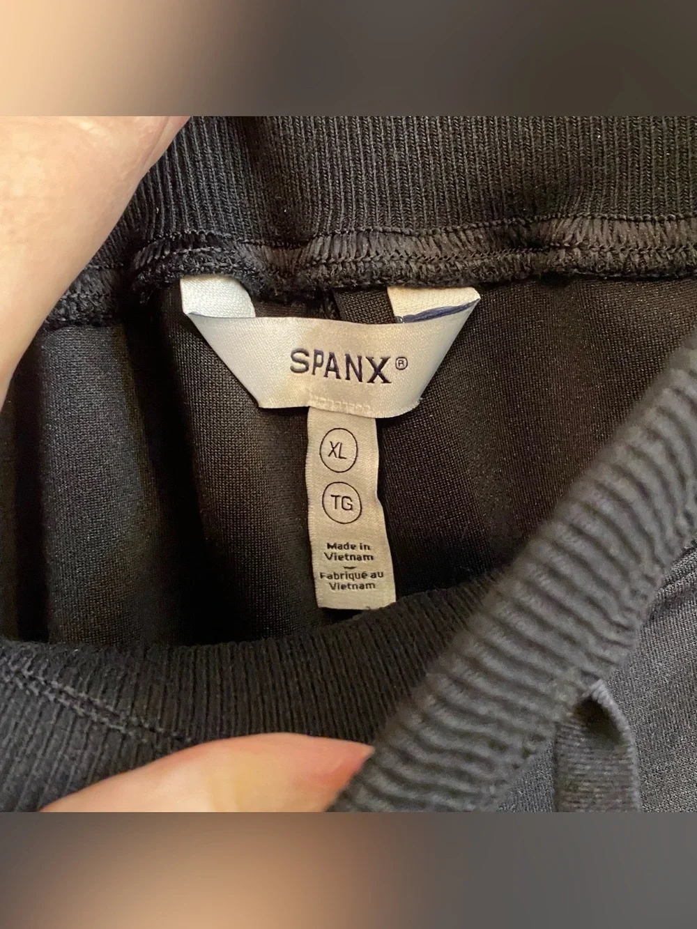 Spanx AirEssentials Tapered Ankle Casual Pants Black Sz XL TG Loungewear Joggers - Picture 3 of 11